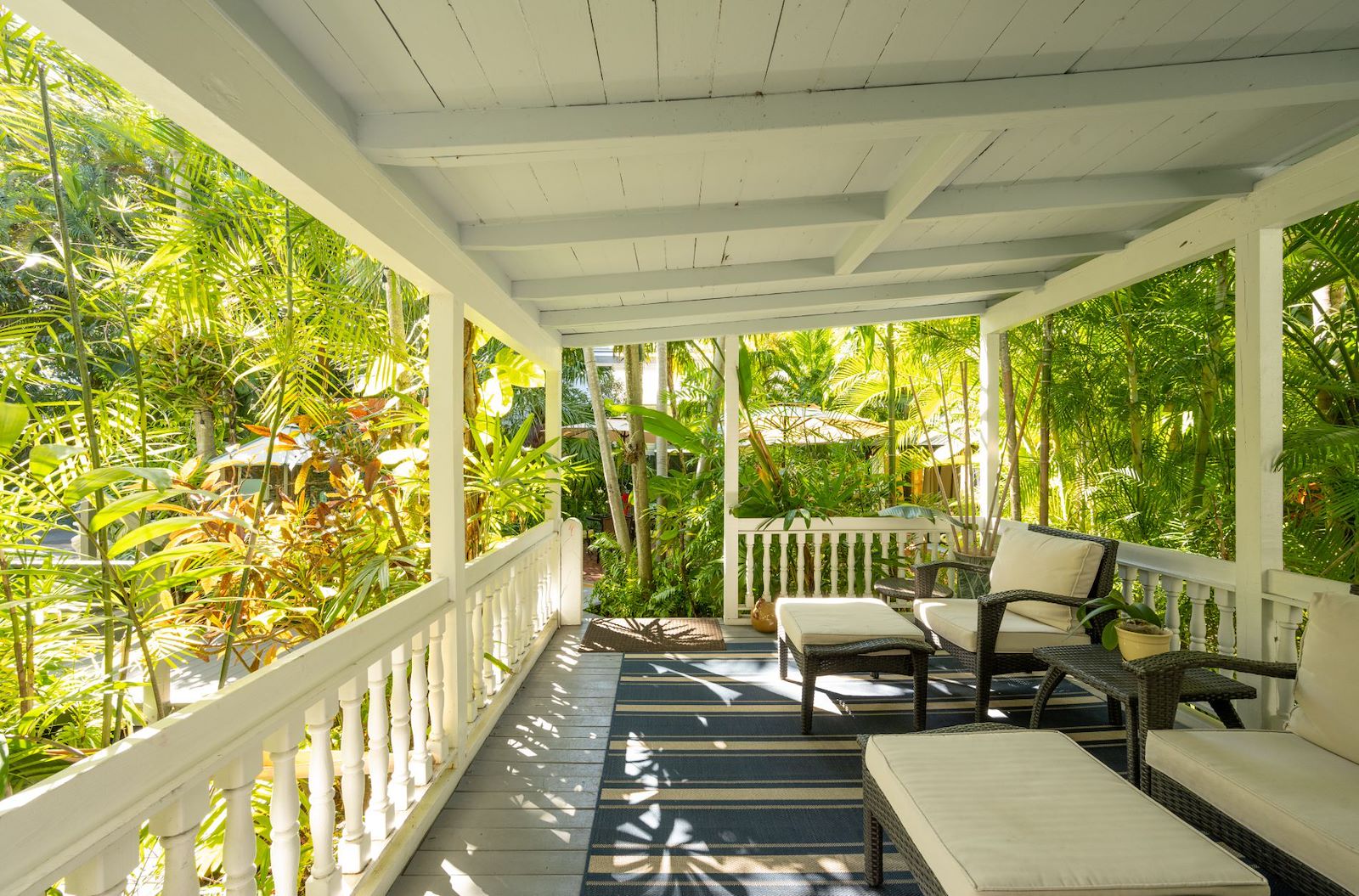 Comfortable Accommodations in The Keys | The Mermaid & The Alligator